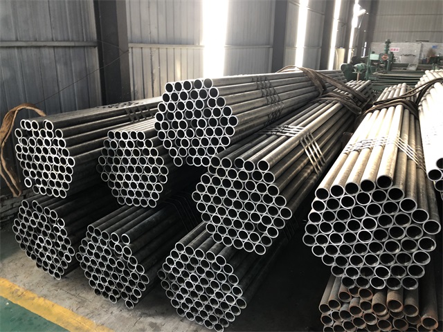 成都小口径厚壁无缝钢管