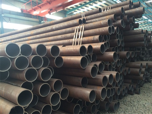 成都化肥设备用高压无缝钢管