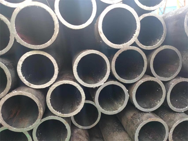 成都10#结构用无缝钢管